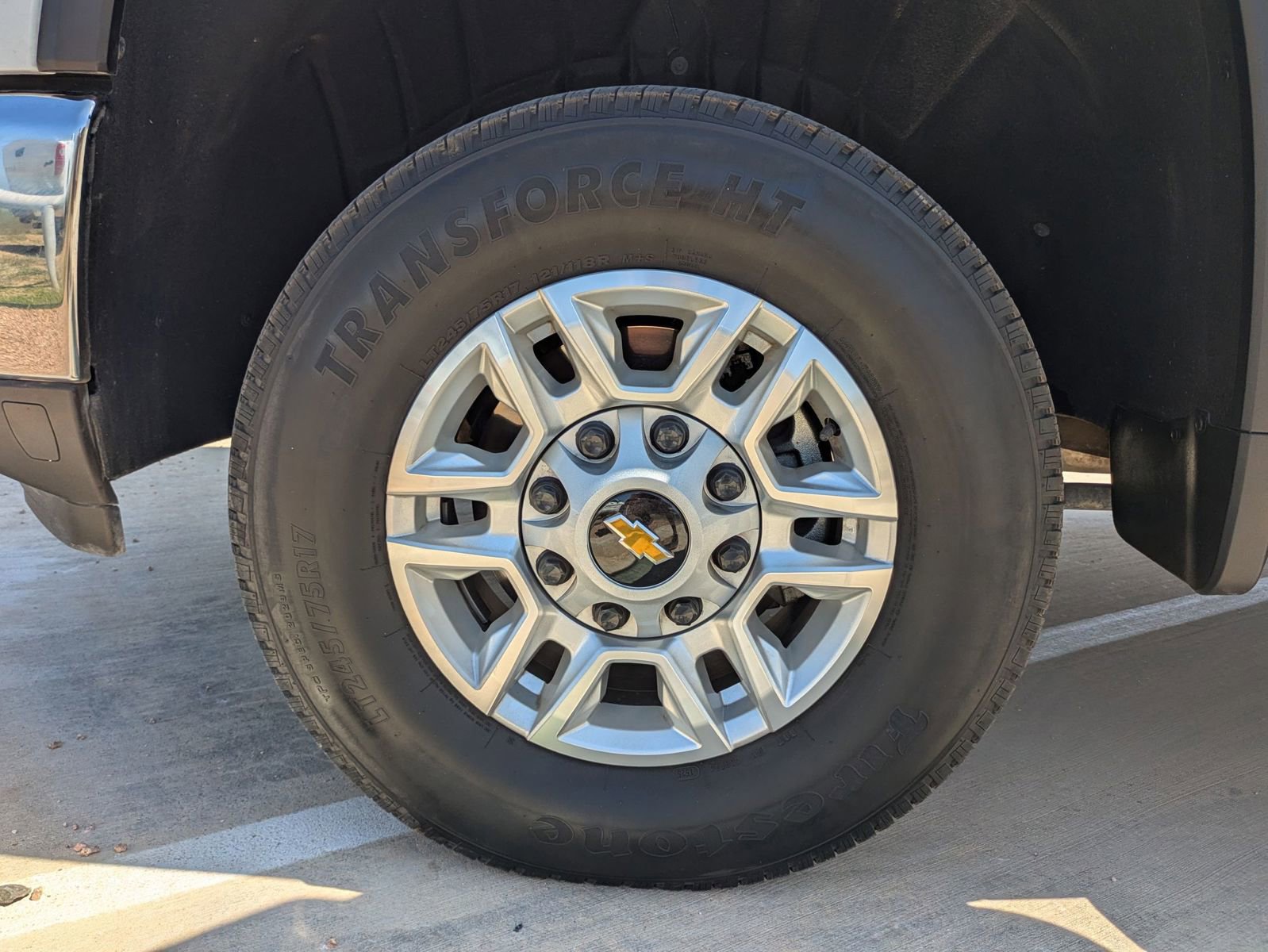 Used 2025 Chevrolet Silverado 2500 LT w/ Convenience Package AWD/4WD image 24