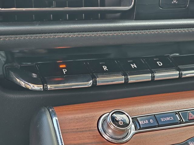 Certified 2024 Lincoln Aviator Reserve w/ Equipment Group 201A image 23