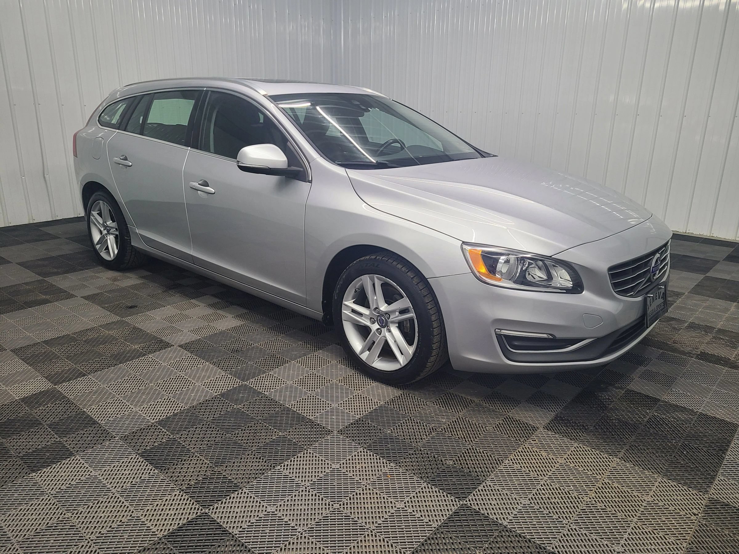 Used 2015 Volvo V60 T5 Premier AWD/4WD image 12