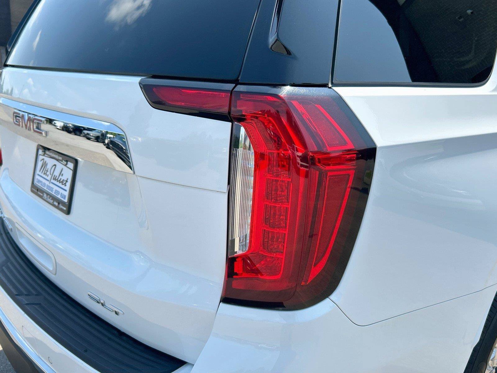 Used 2024 GMC Yukon SLT AWD/4WD image 11