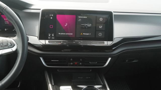 Used 2024 Volkswagen Atlas Cross Sport SEL R-Line image 15