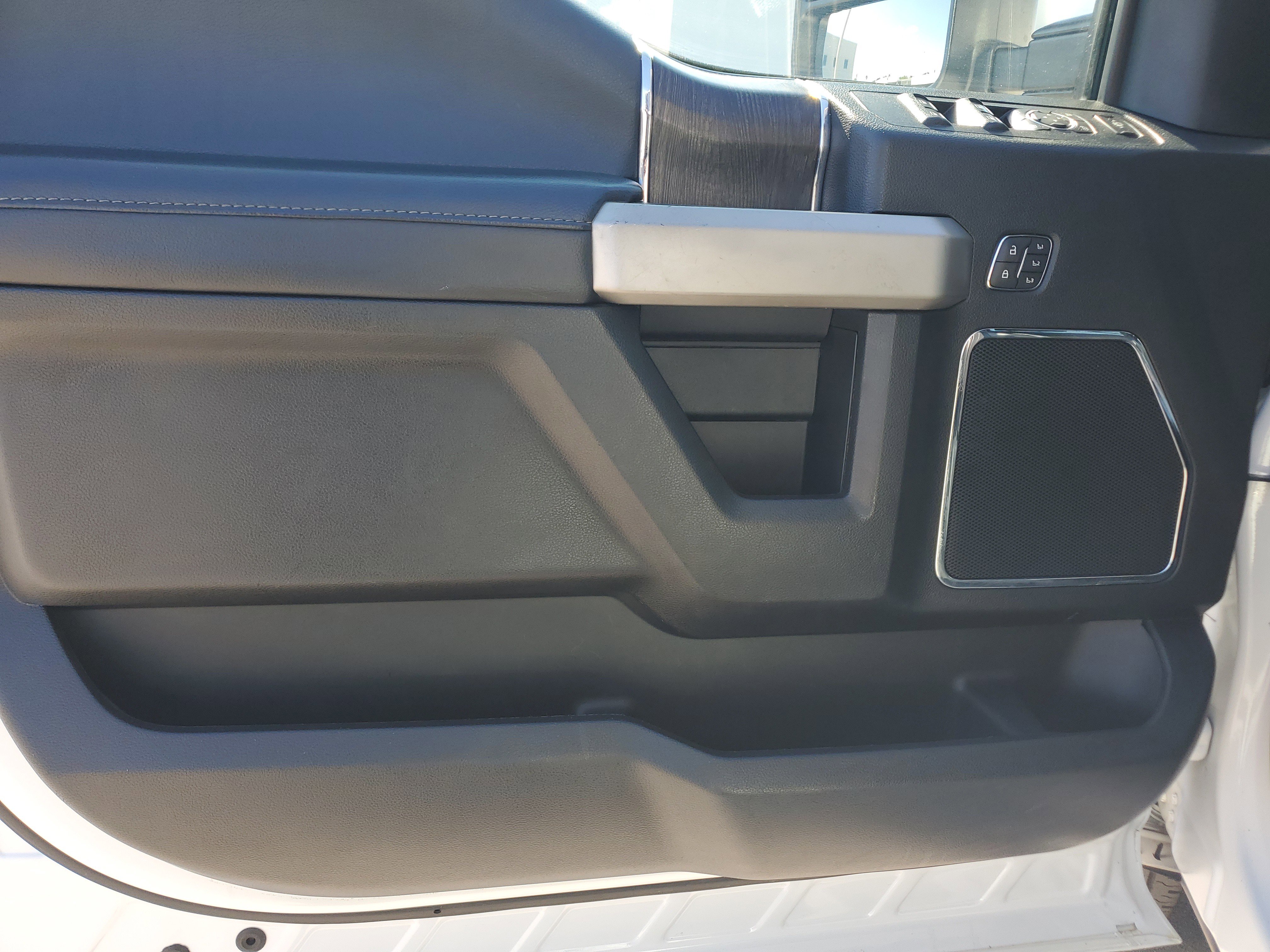 Used 2021 Ford F250 Lariat w/ Lariat Value Package image 24