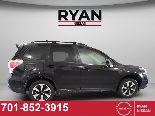 Used 2017 Subaru Forester 2.5i Premium w/ All-Weather Package image 7