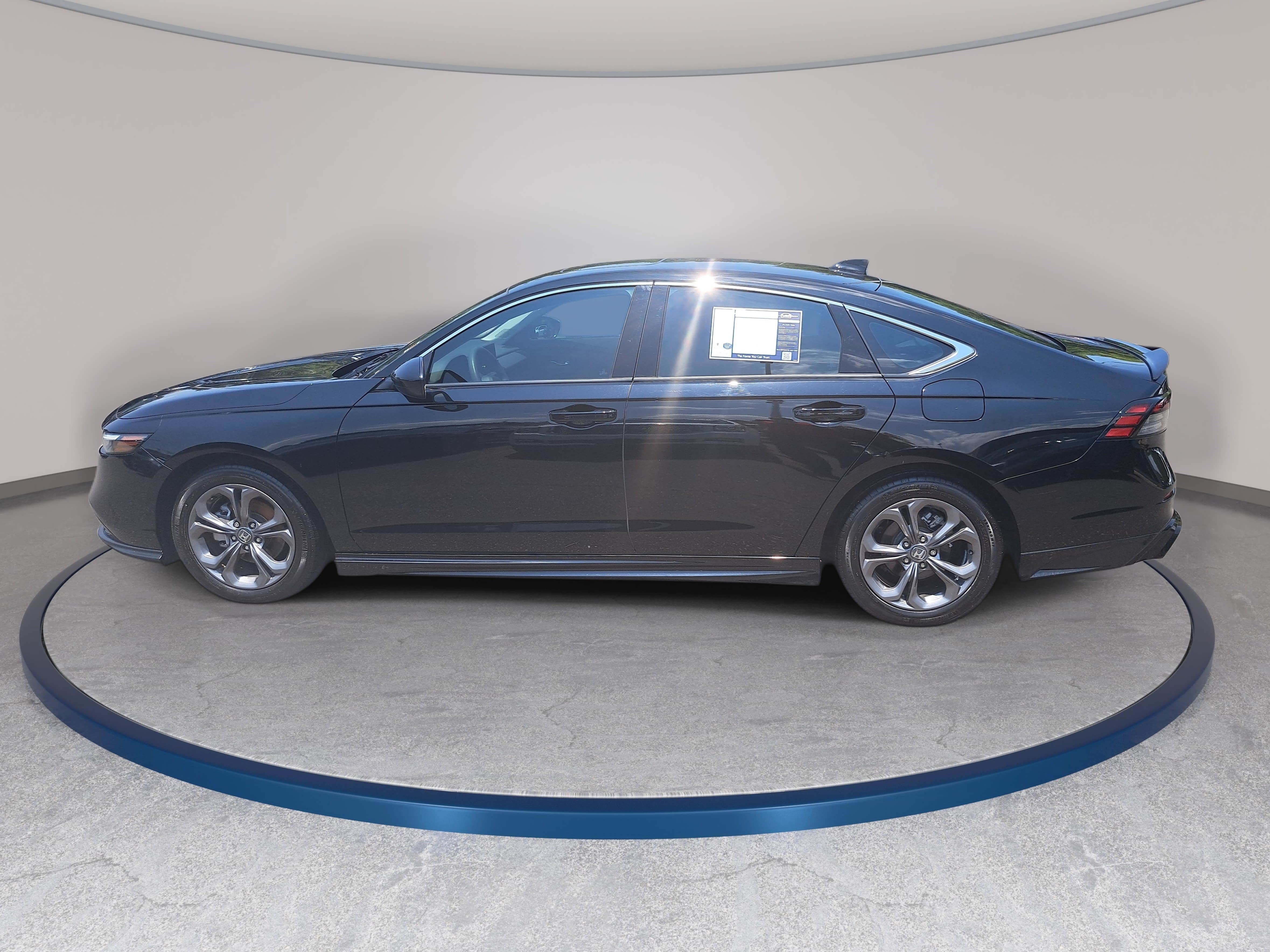 Used 2024 Honda Accord EX image 8