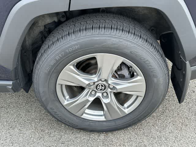 Used 2023 Toyota RAV4 XLE w/ Convenience Package AWD/4WD image 5