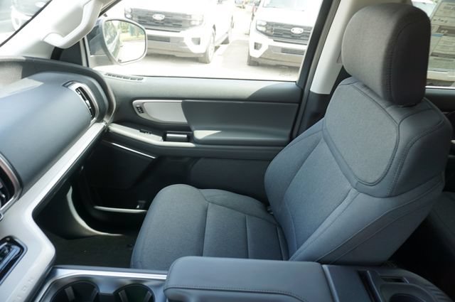 New 2027 Ford Expedition Active RWD image 36
