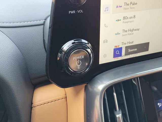 New 2026 Lexus LX 700h Luxury image 28