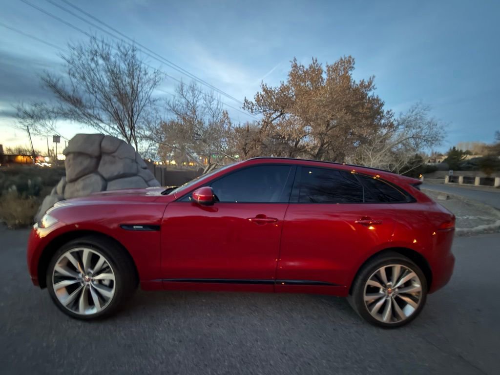 Used 2017 Jaguar F-PACE R-Sport AWD/4WD image 17