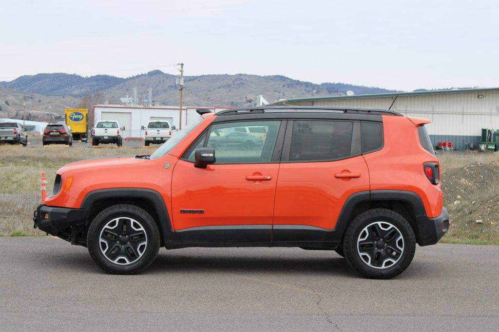Used 2015 Jeep Renegade Trailhawk w/ Safety & Security Group I image 3