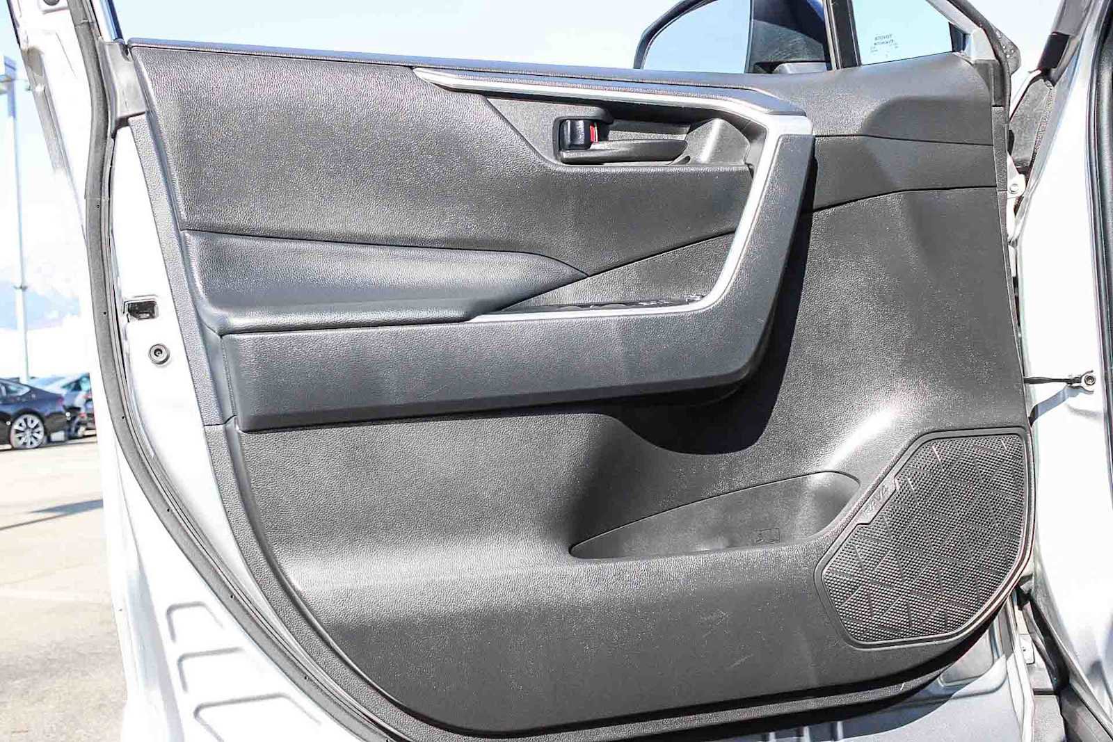 Used 2024 Toyota RAV4 LE image 21