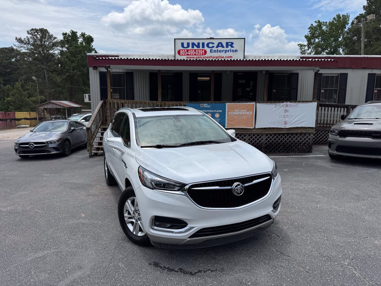 Used 2019 Buick Enclave Essence FWD image 1