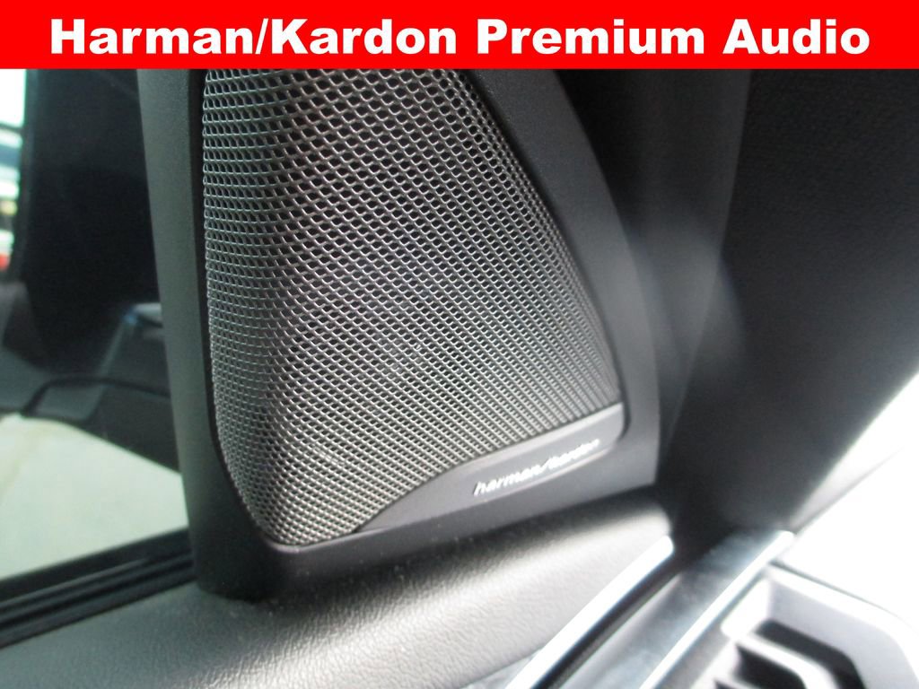 Used 2023 BMW X4 xDrive30i w/ M Sport Package AWD/4WD image 21