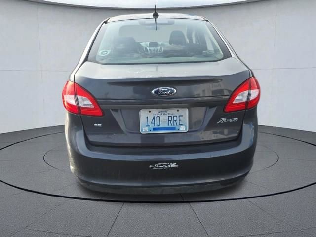 Used 2013 Ford Fiesta SE FWD image 8