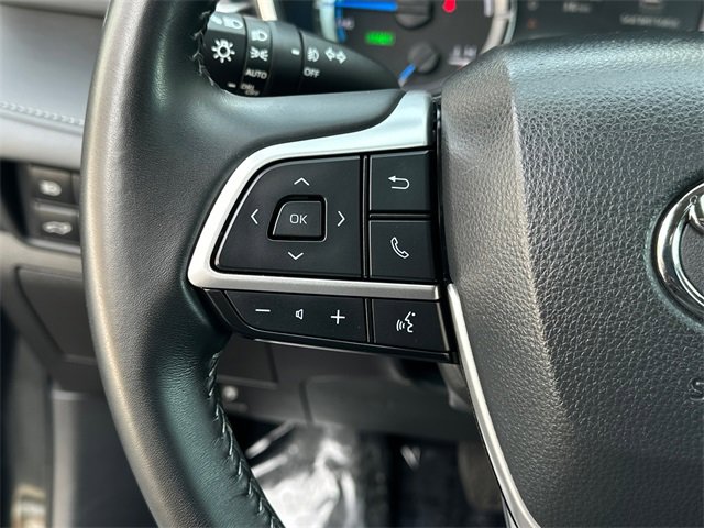 Used 2023 Toyota Highlander XLE image 26