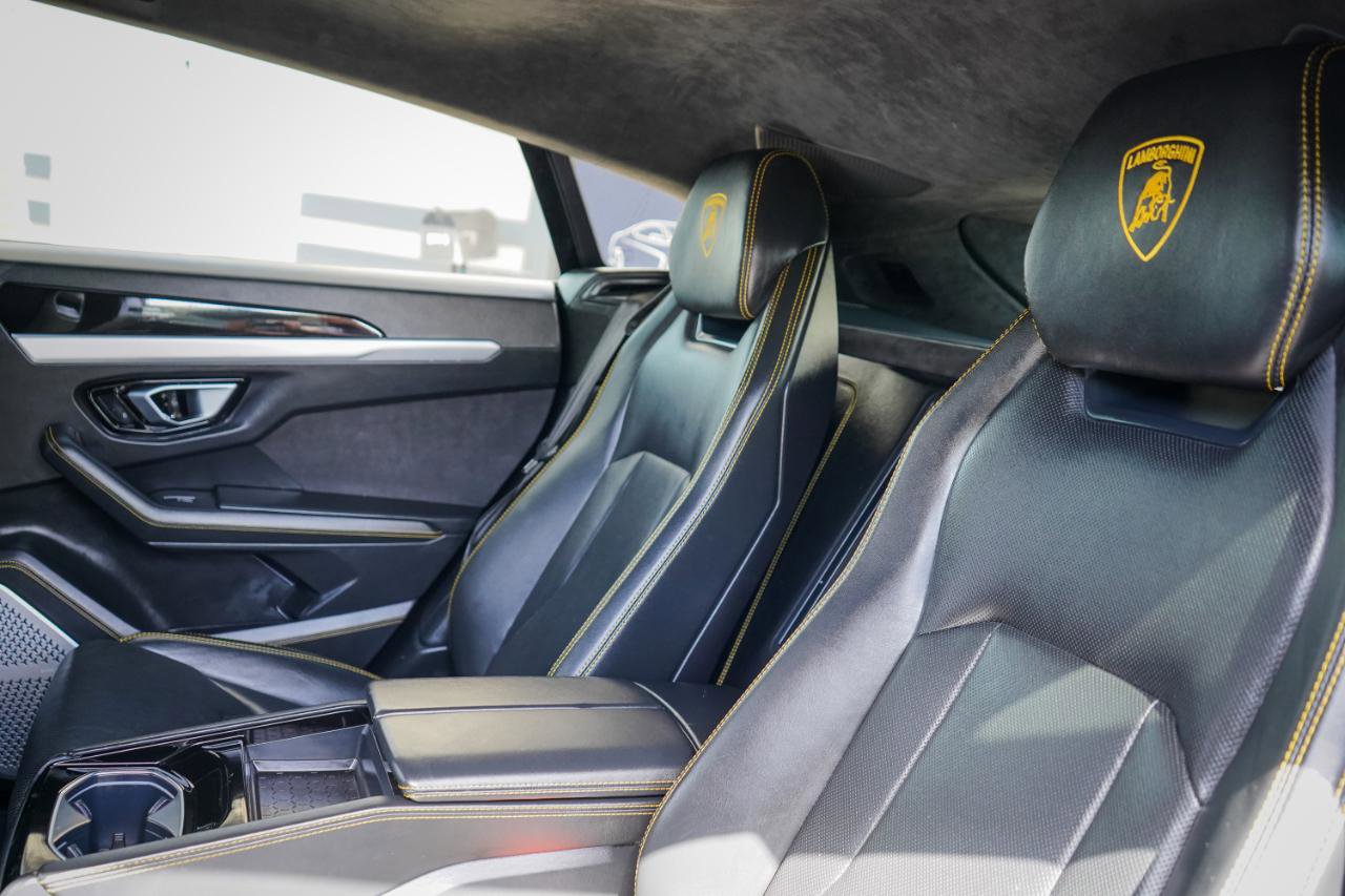 Used 2019 Lamborghini Urus image 12