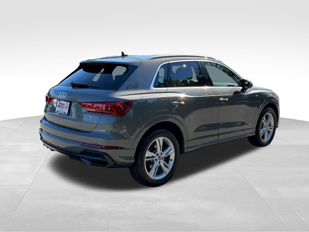 Used 2022 Audi Q3 2.0T Premium Plus AWD/4WD image 9