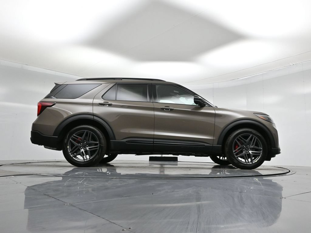 New 2026 Ford Explorer ST-Line w/ ST-Line Street Pack RWD image 51