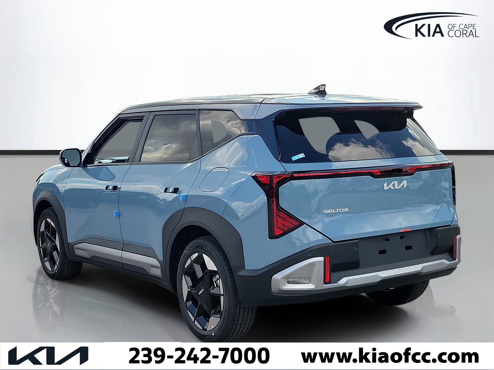 New 2027 Kia Seltos S FWD image 4