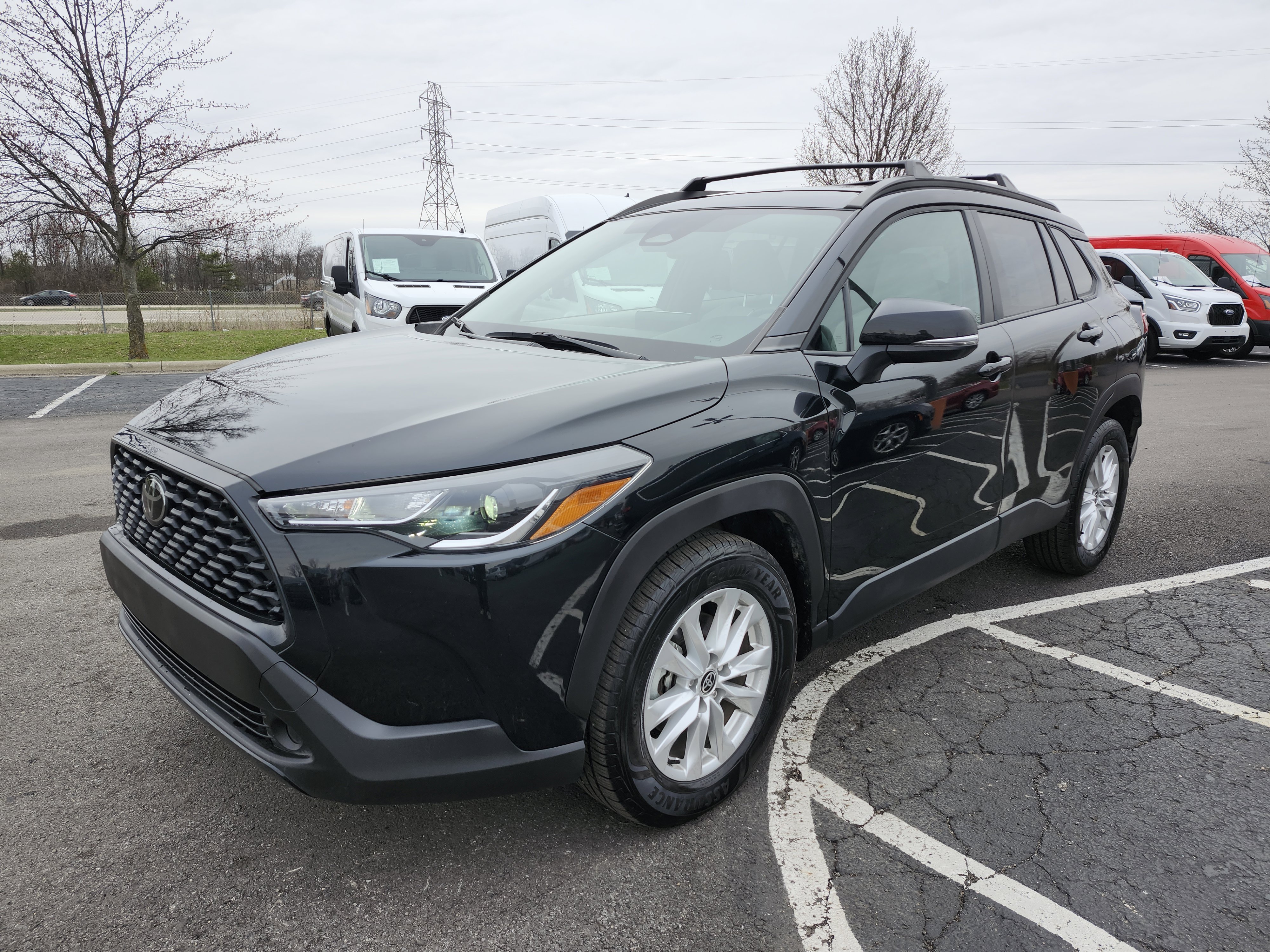 Used 2023 Toyota Corolla Cross LE w/ Black Badges Package (TMS) AWD/4WD image 11