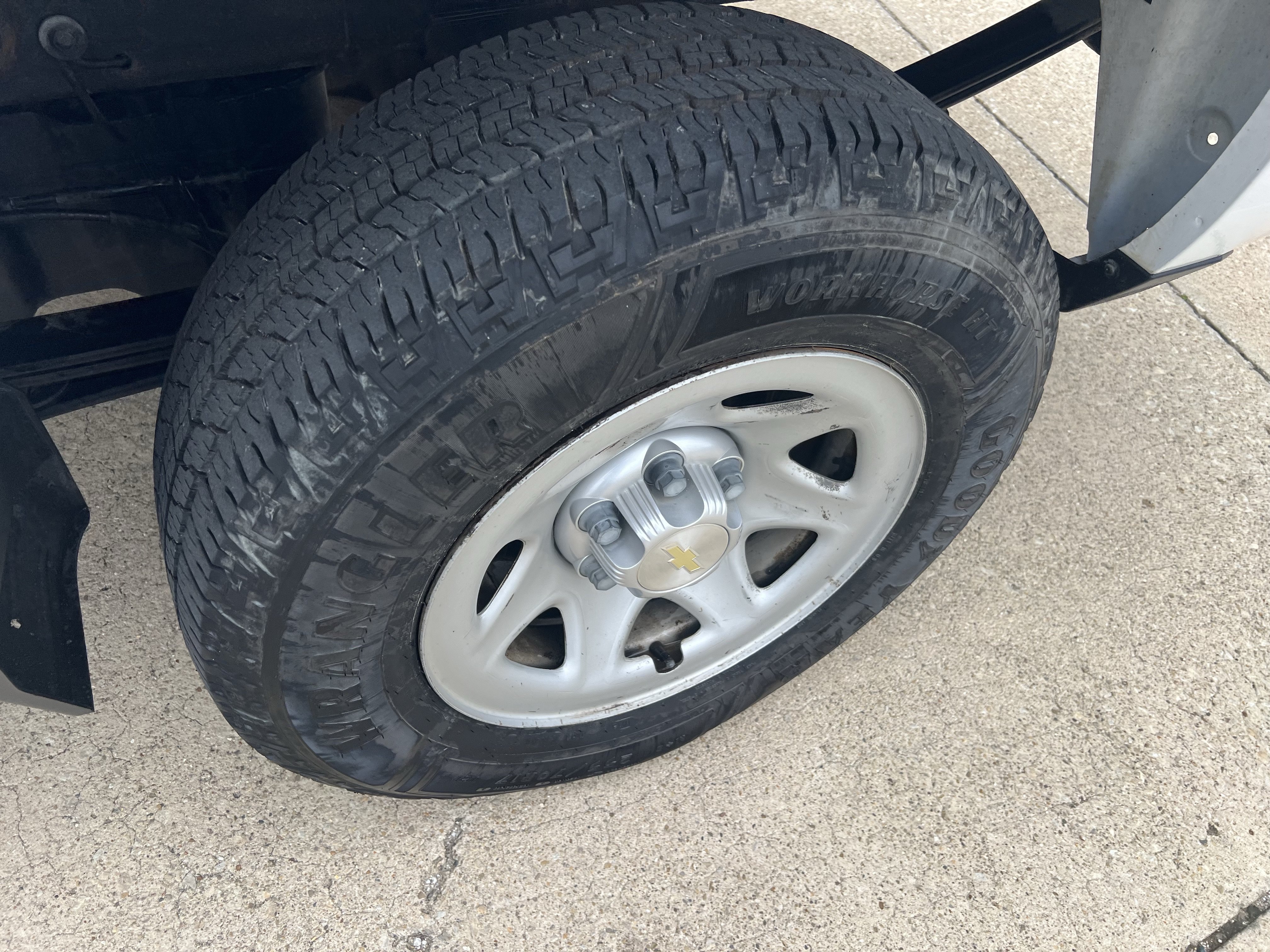 Used 2018 Chevrolet Silverado 1500 W/T RWD image 4