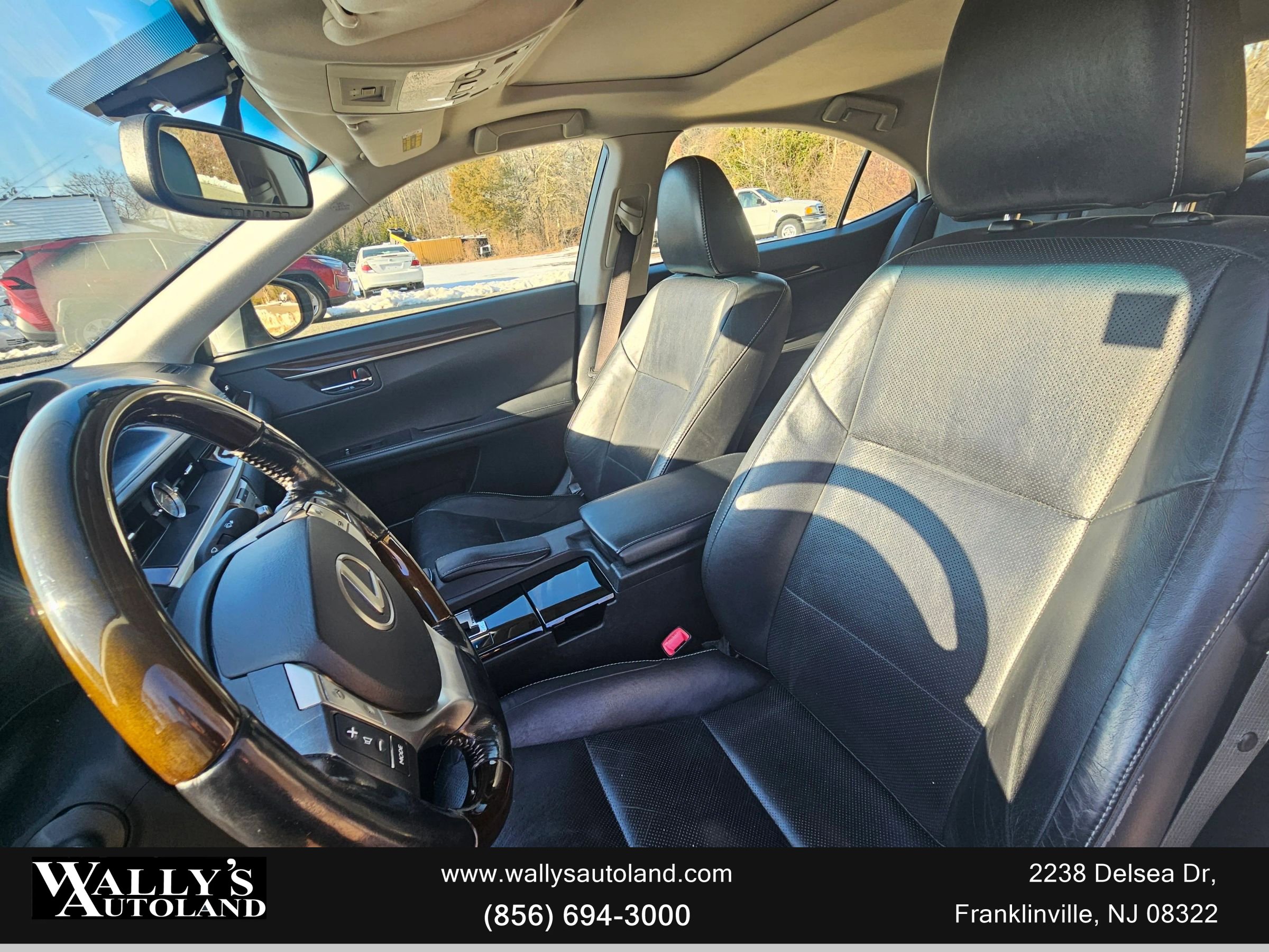 Used 2015 Lexus ES 350 w/ Luxury Package image 20