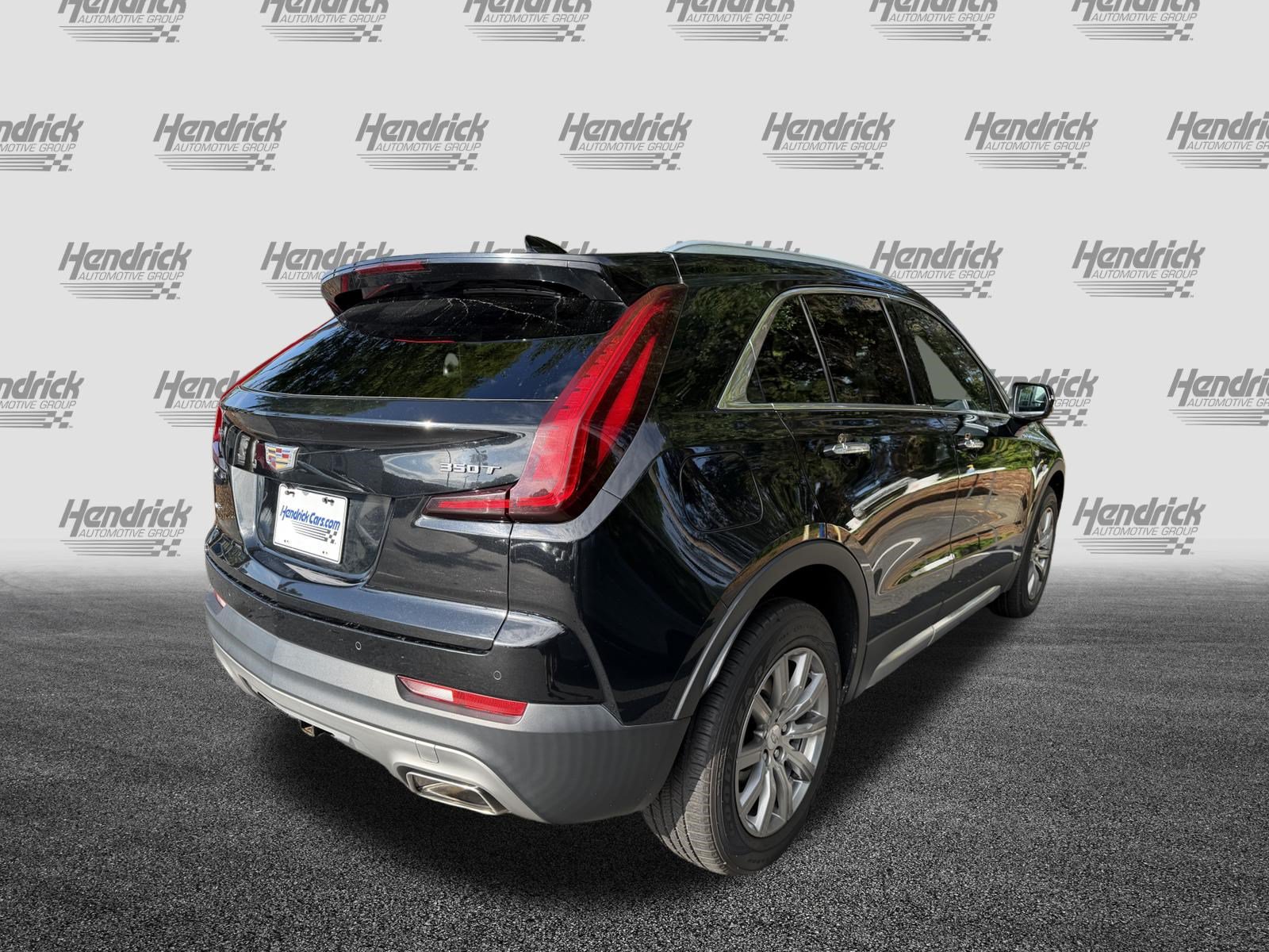 Used 2021 Cadillac XT4 Premium Luxury AWD/4WD image 9