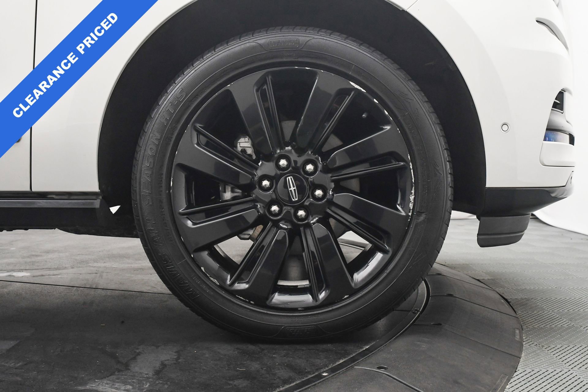 Used 2022 Lincoln Navigator Reserve image 37