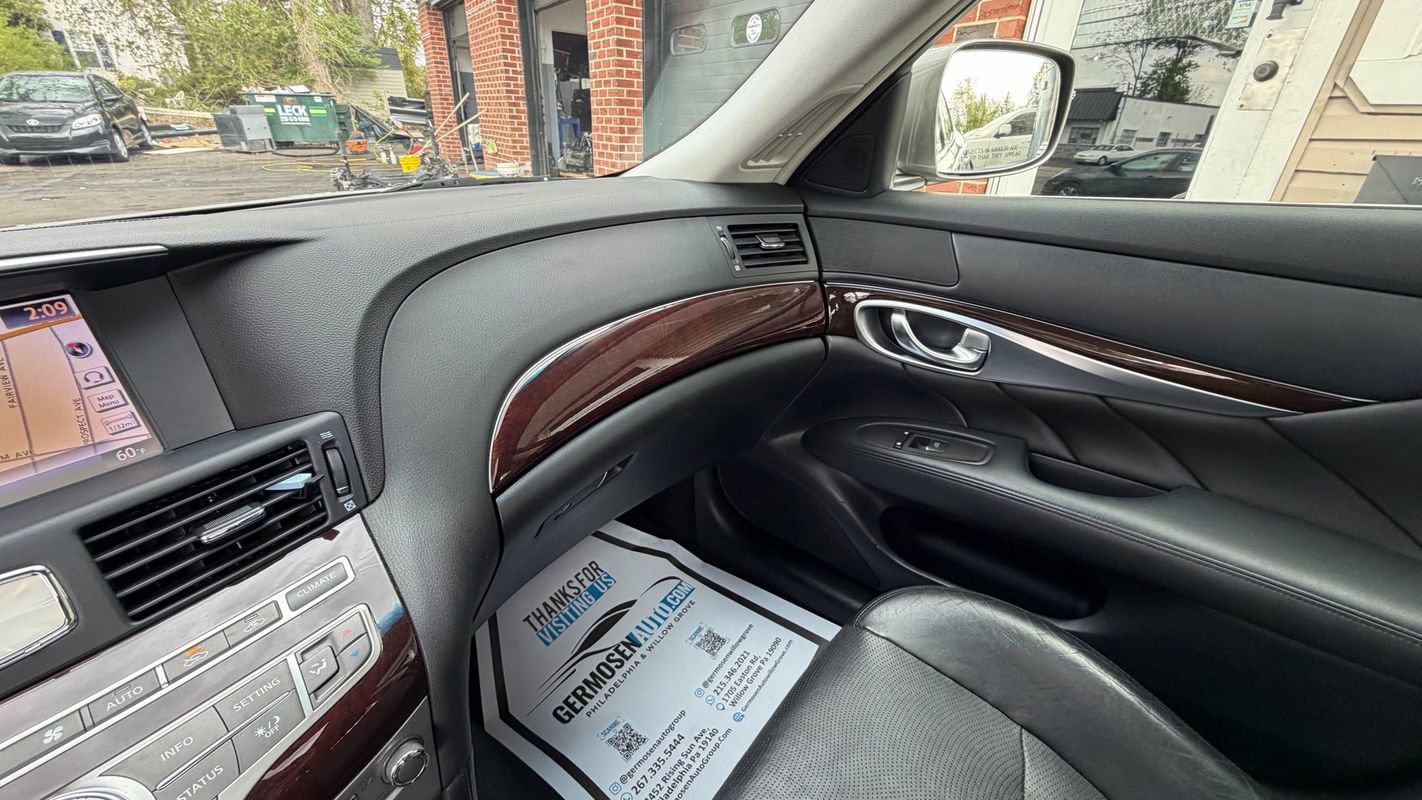 Used 2013 INFINITI M37 w/ Premium Pkg RWD image 15