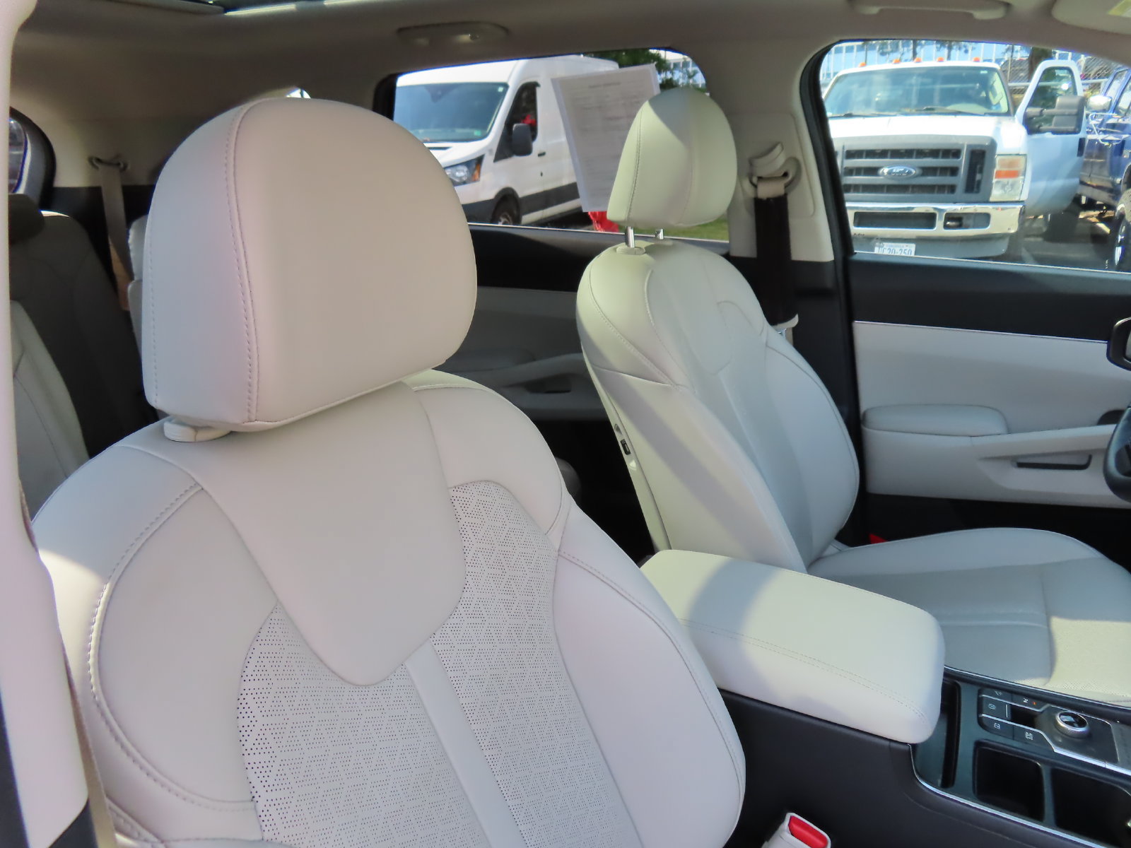 Used 2022 Kia Sorento EX w/ Panoramic Sunroof Package AWD/4WD image 32