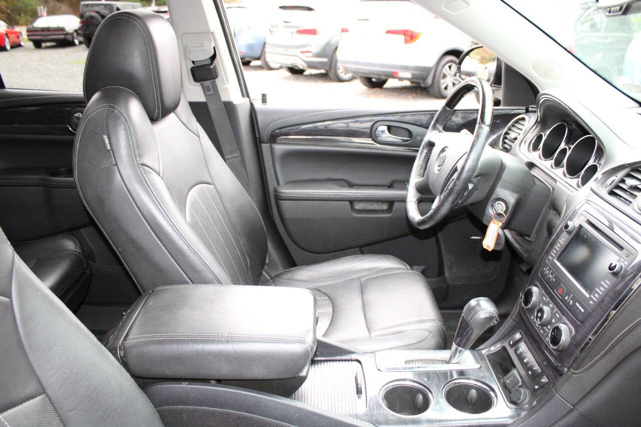 Used 2017 Buick Enclave Leather w/ Enclave Sport Touring Edition image 11