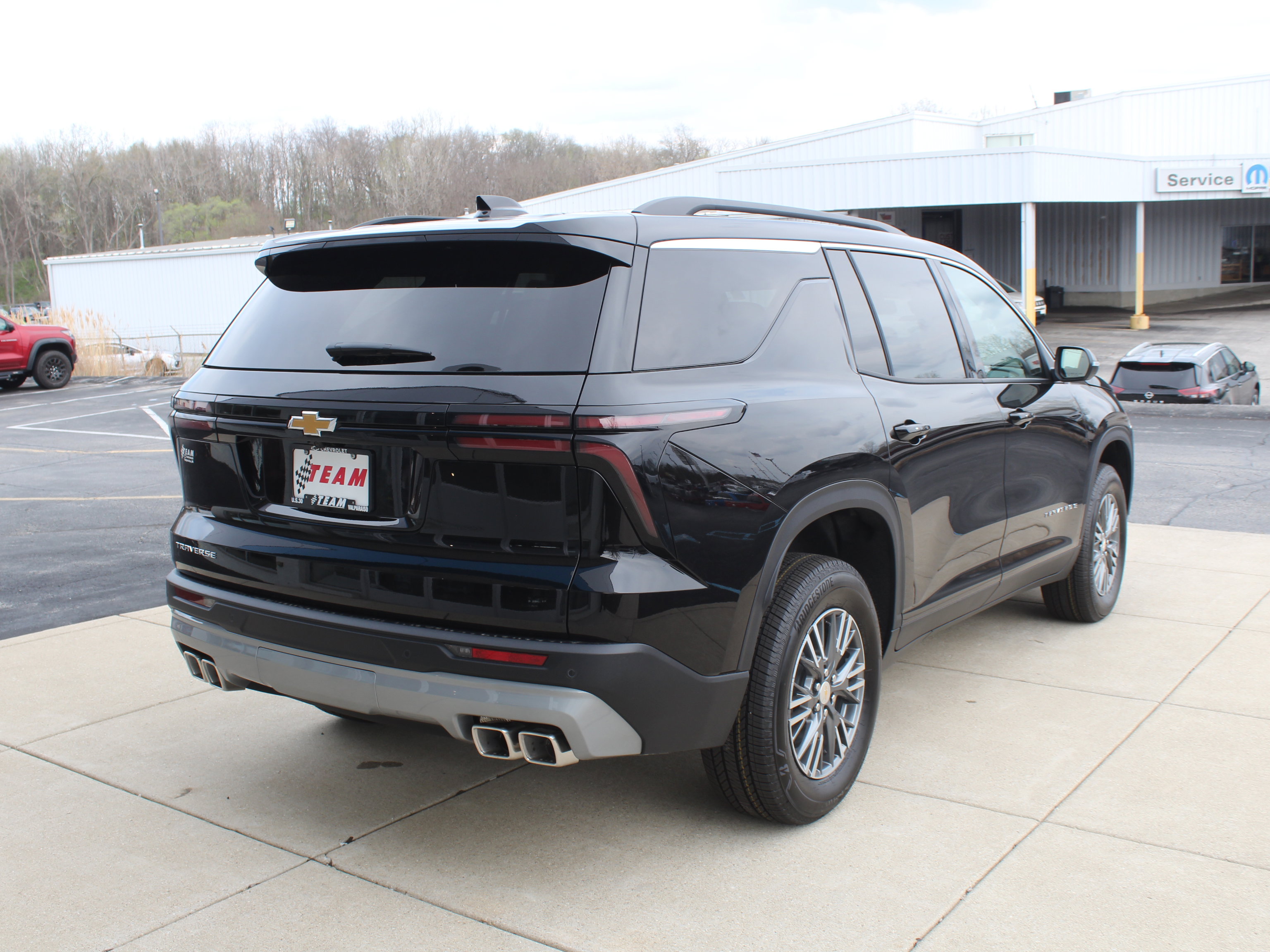 New 2026 Chevrolet Traverse LT FWD image 4