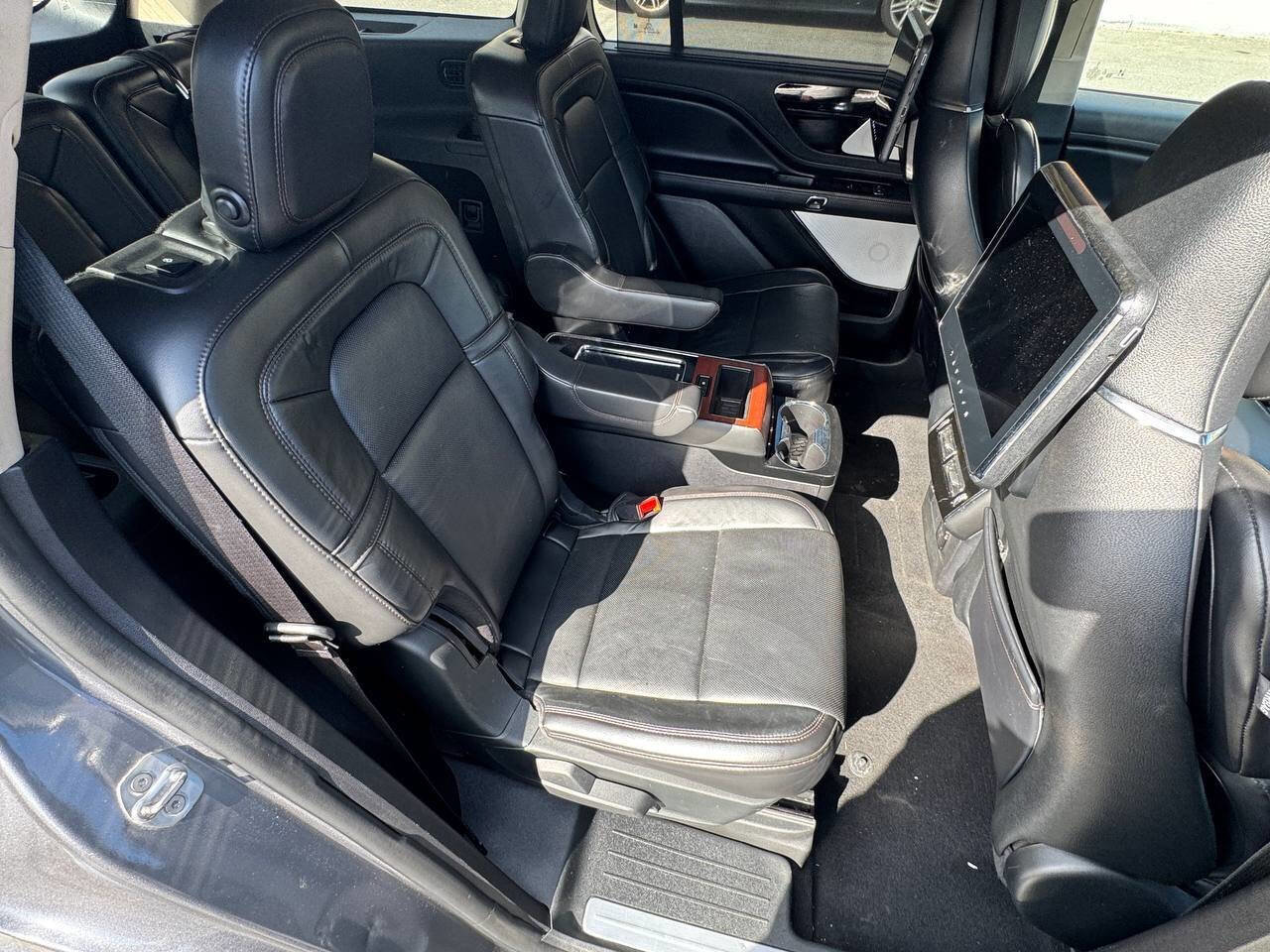 Used 2021 Lincoln Aviator Reserve w/ Equipment Group 210A AWD/4WD image 24