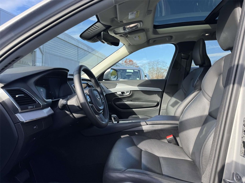 Certified 2024 Volvo XC90 B5 Core w/ Protection Package Premier image 13