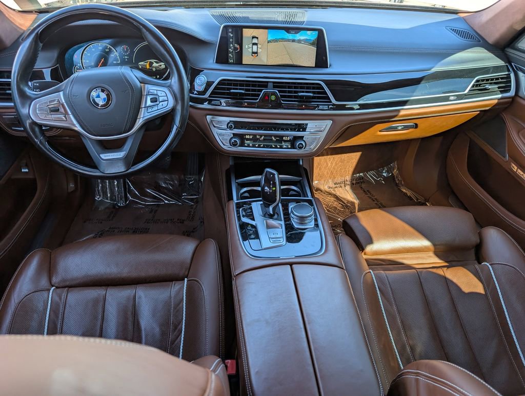 Used 2016 BMW 750i xDrive image 24