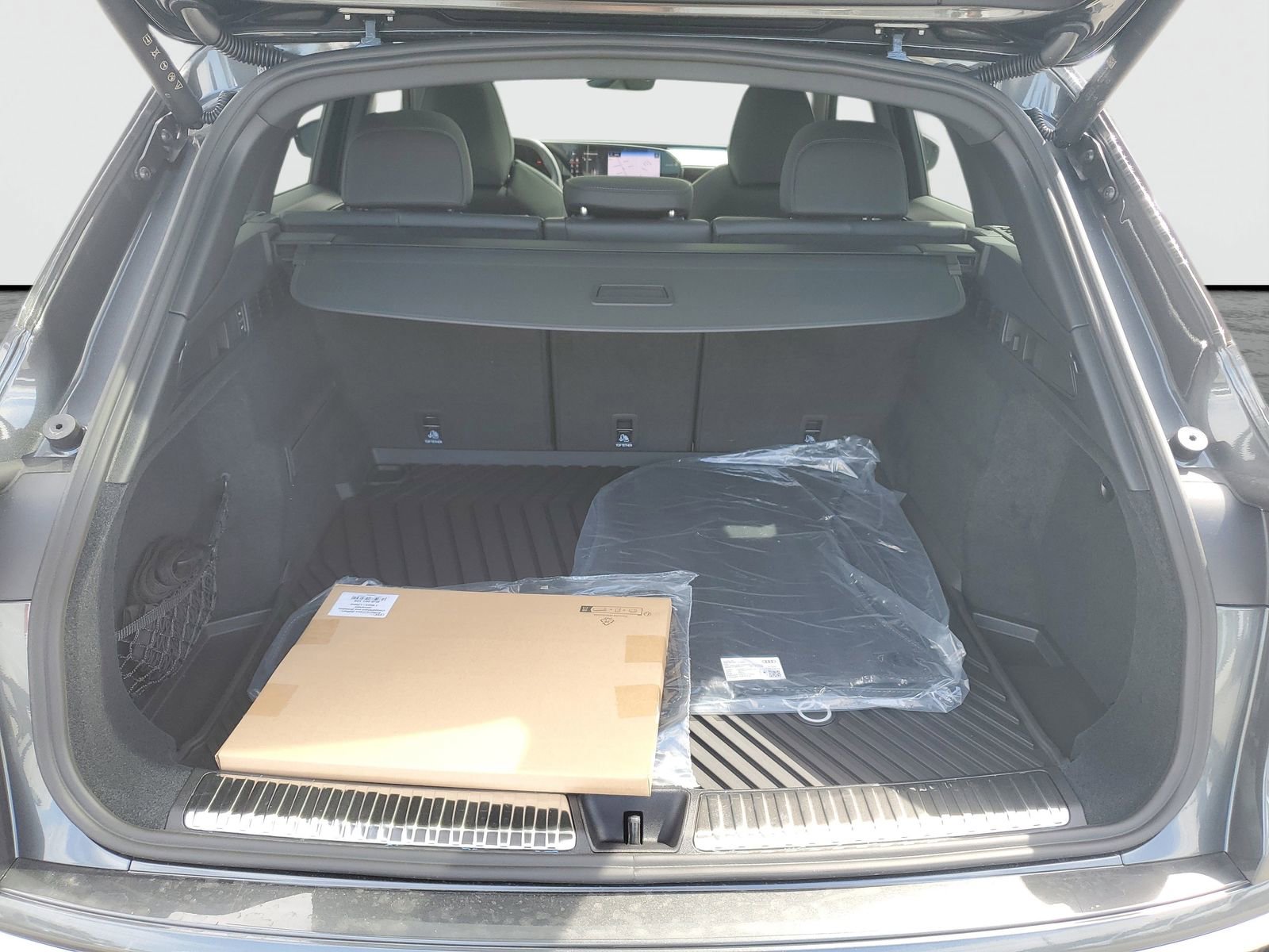 New 2025 Audi SQ5 Premium Plus image 8