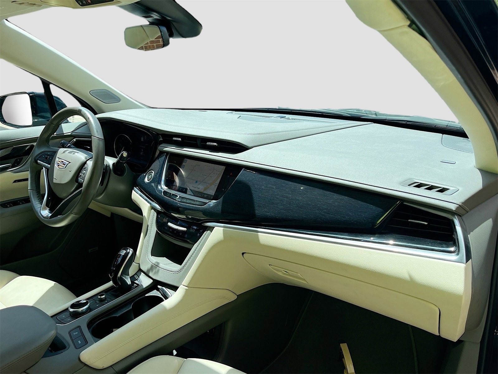 Used 2024 Cadillac XT6 Premium Luxury image 31