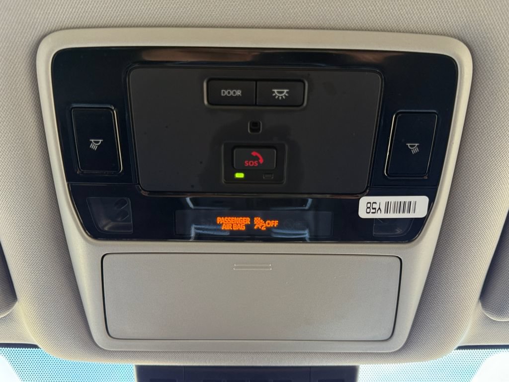 Used 2025 Toyota Grand Highlander AWD image 16