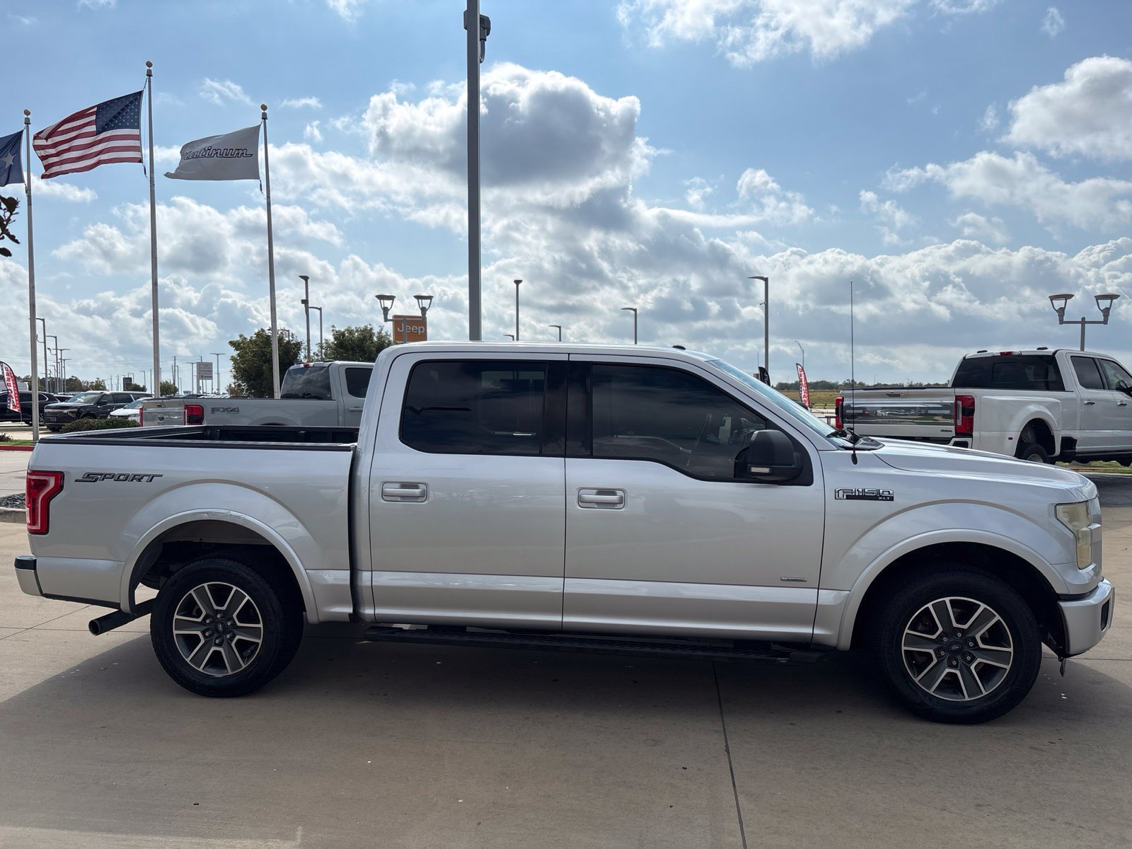 Used 2015 Ford F150 XLT w/ Equipment Group 301A Mid RWD image 7