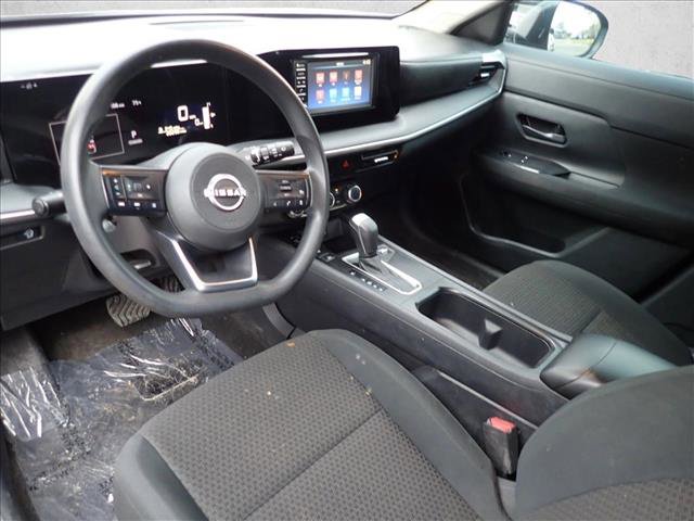 Used 2025 Nissan Kicks S image 10