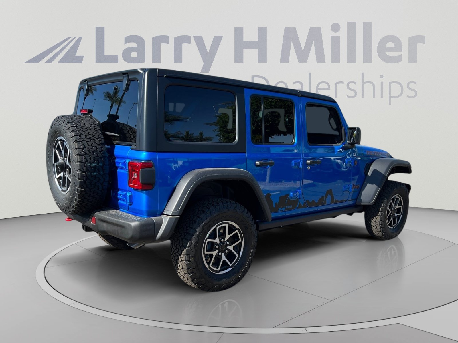 New 2025 Jeep Wrangler Unlimited Rubicon w/ Steel Bumper Group AWD/4WD image 5