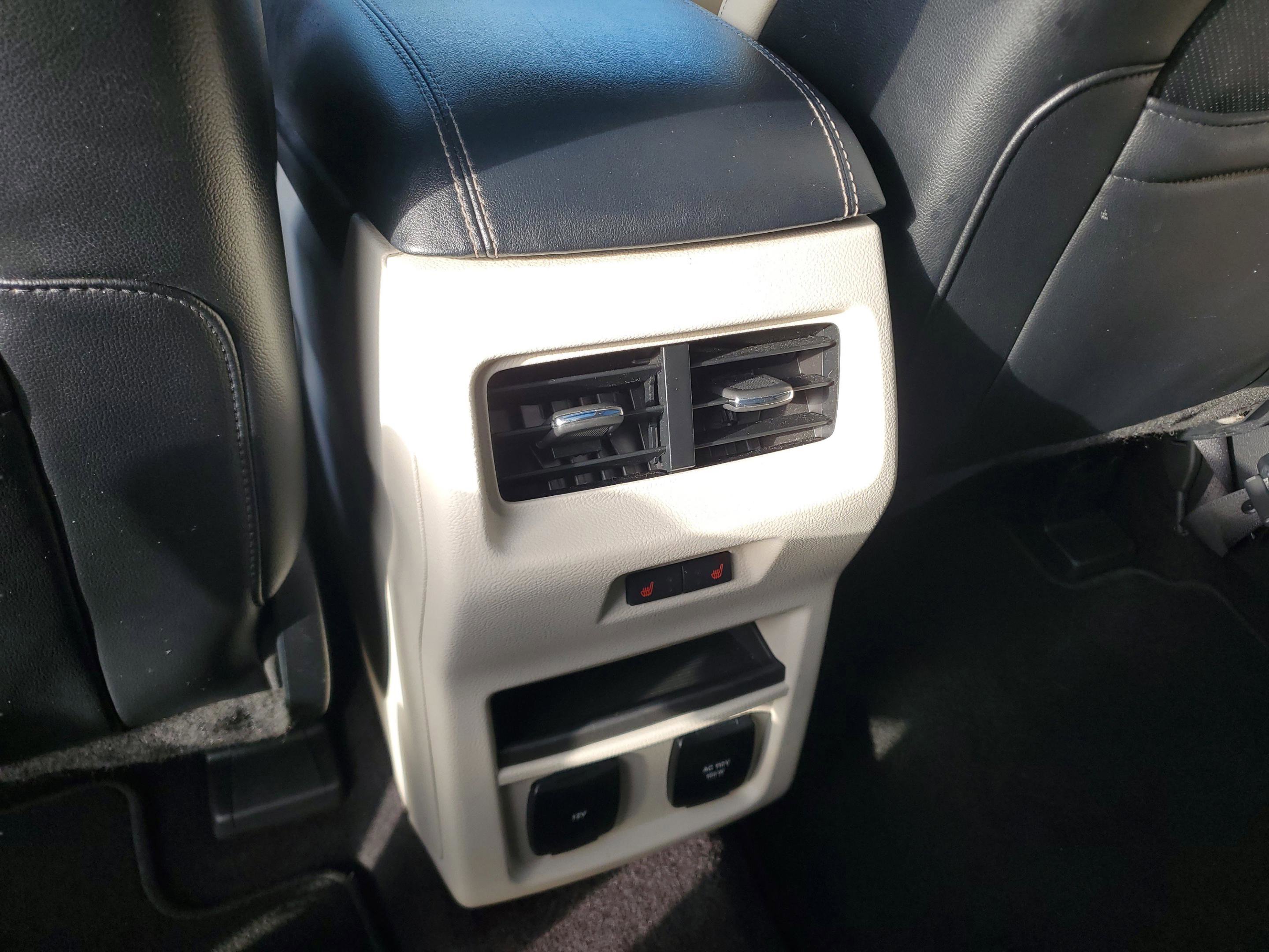 Used 2016 Ford Edge Titanium w/ Equipment Group 302A image 13