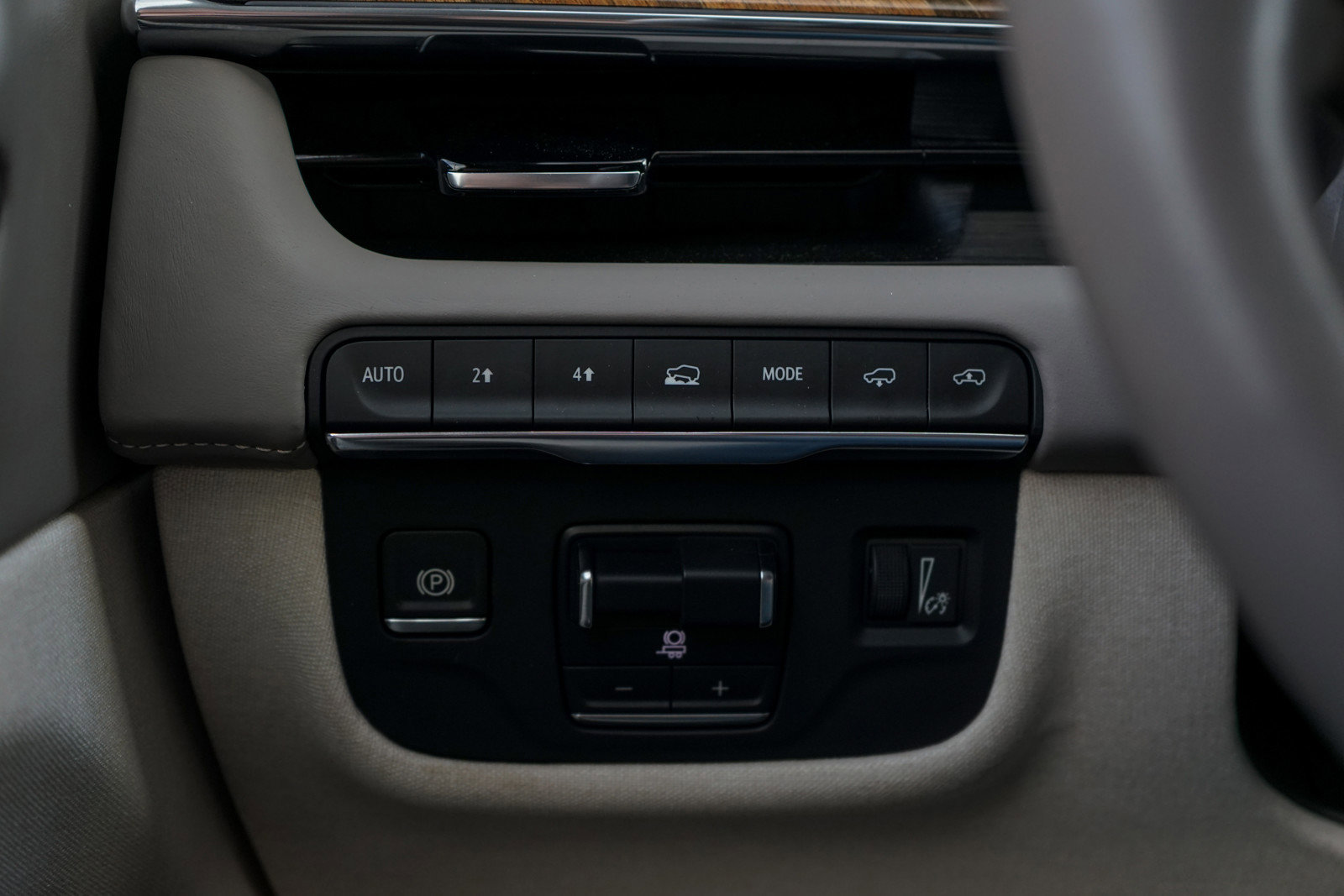 Used 2024 Cadillac Escalade ESV Sport Platinum image 20