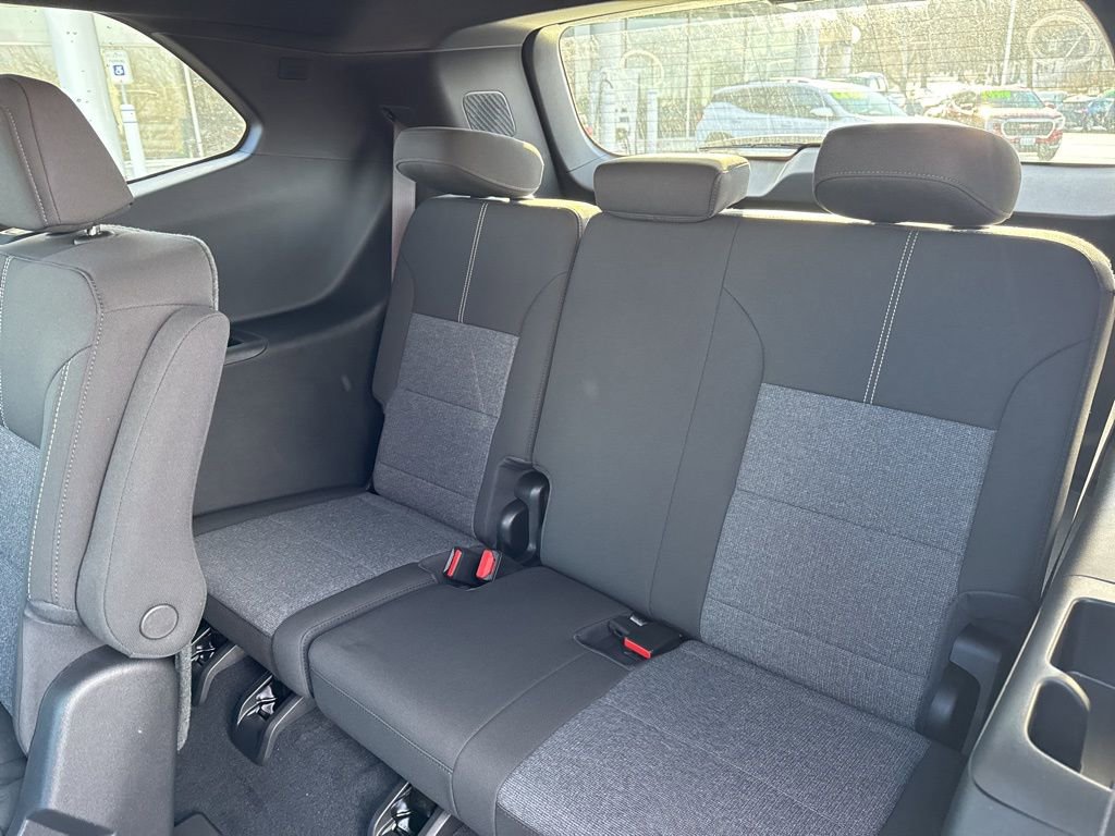 New 2026 GMC Acadia Elevation image 11