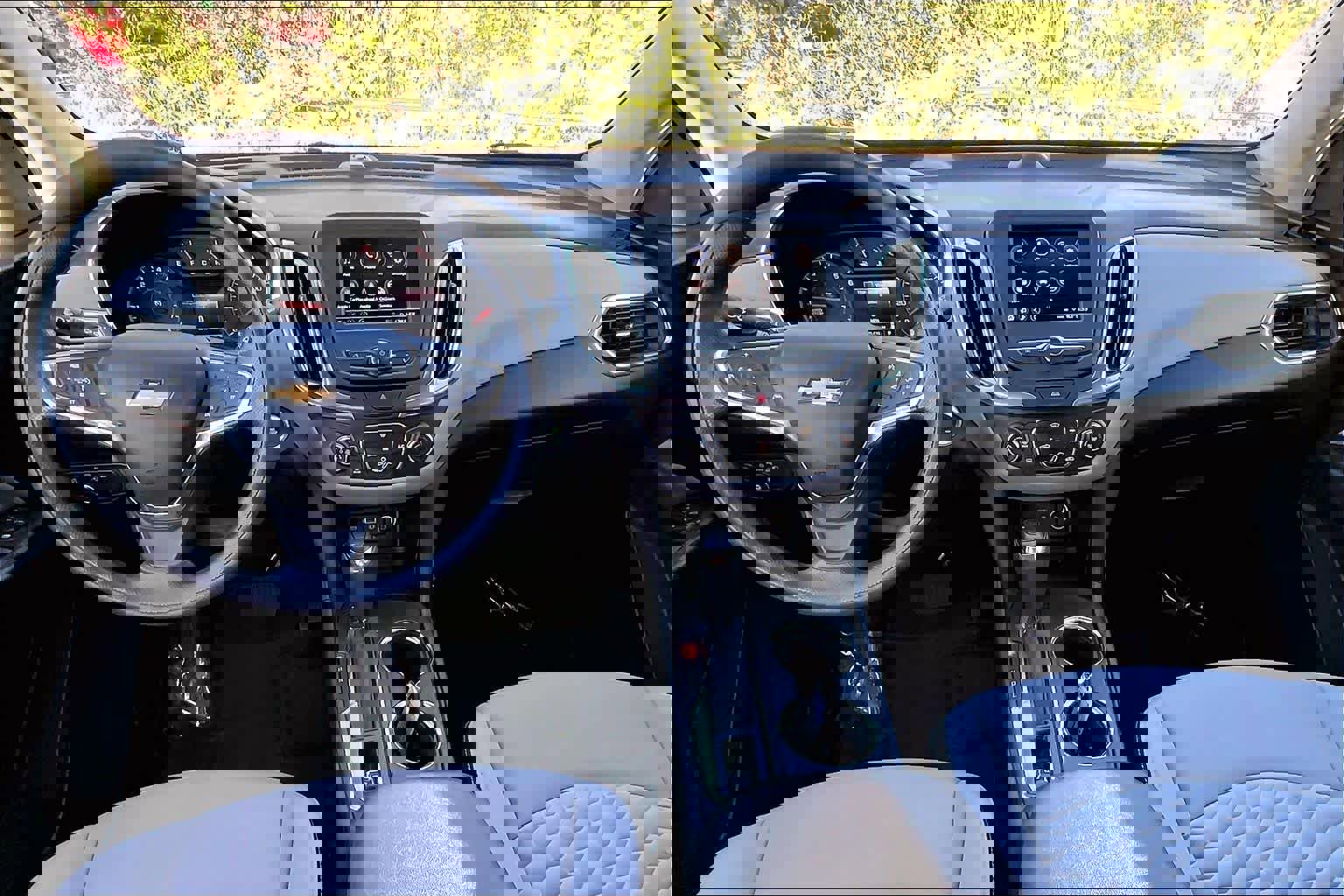 Used 2021 Chevrolet Equinox LS w/ LS Convenience Package image 15