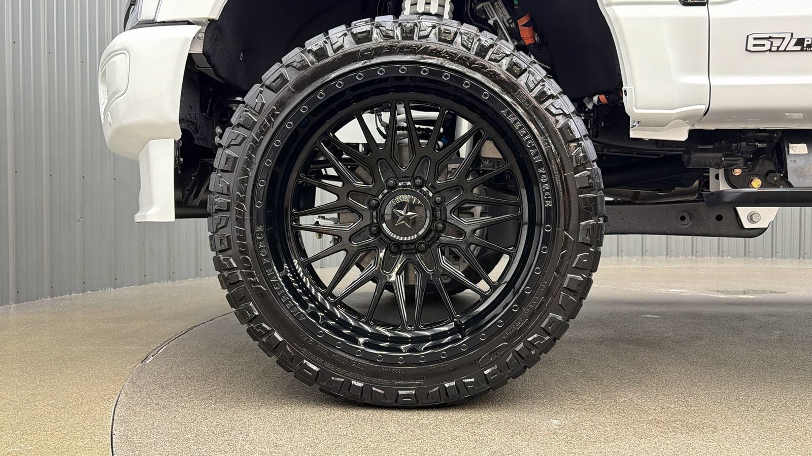 Used 2026 Ford F250 Platinum w/ FX4 Off-Road Package AWD/4WD image 9