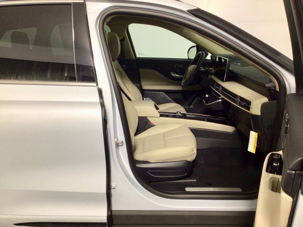 New 2026 Lincoln Corsair Grand Touring image 36