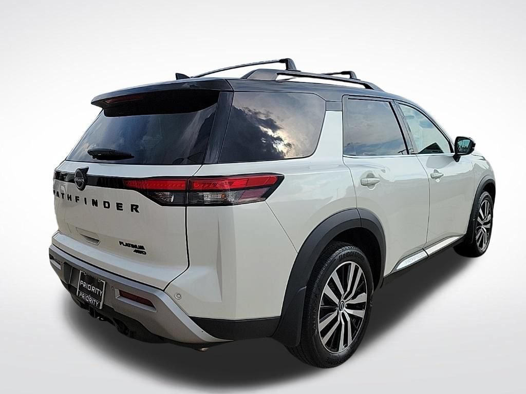 Used 2023 Nissan Pathfinder Platinum AWD/4WD image 4