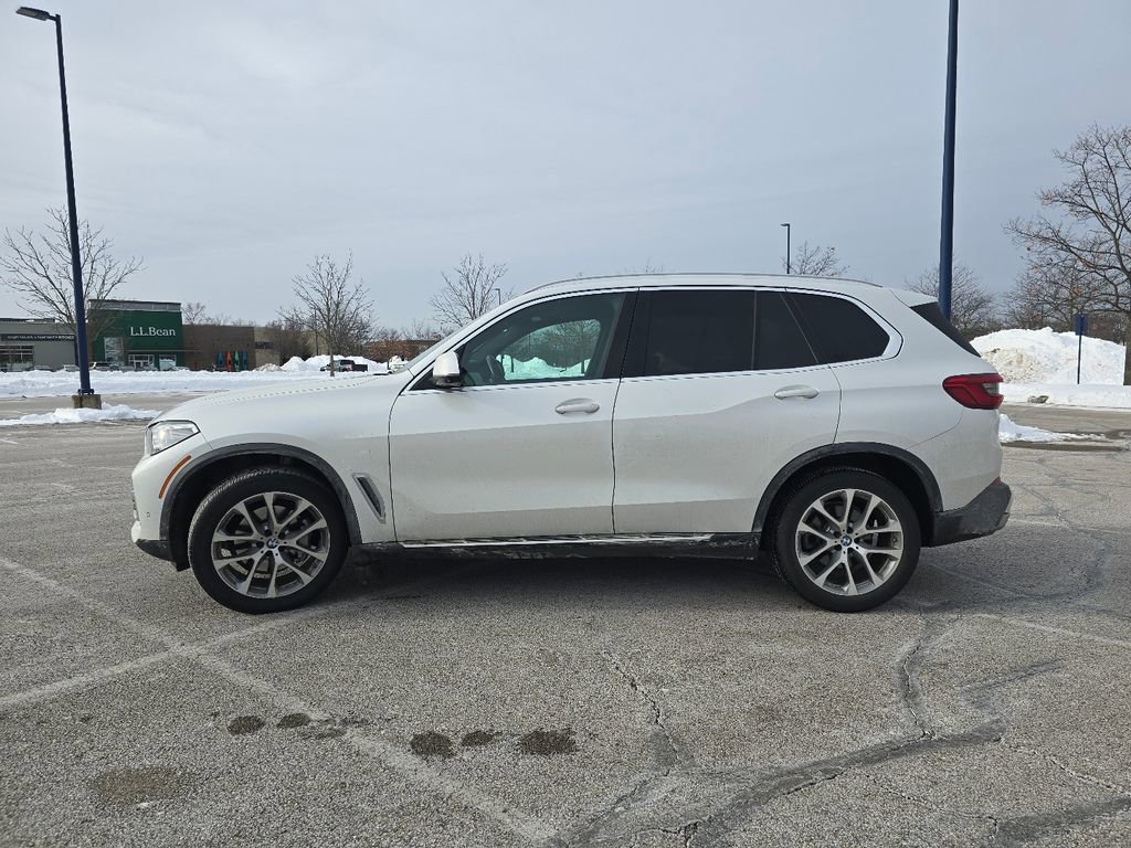 Used 2019 BMW X5 xDrive40i w/ Premium Package image 14