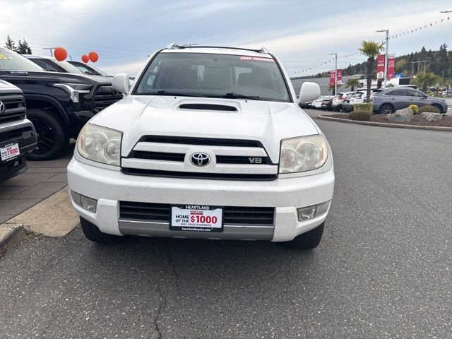 Used 2005 Toyota 4Runner SR5 AWD/4WD image 2