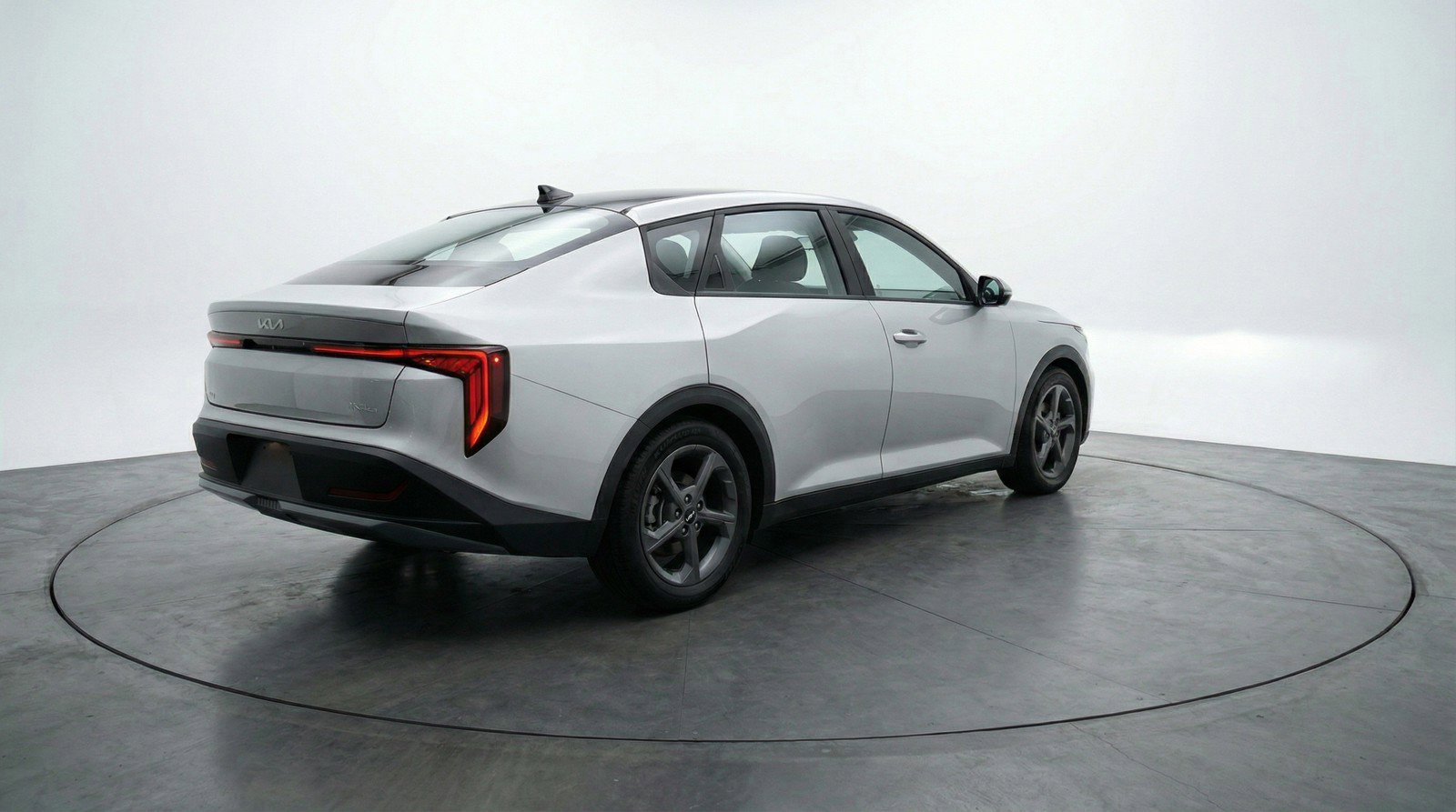 Used 2025 Kia K4 LXS image 9